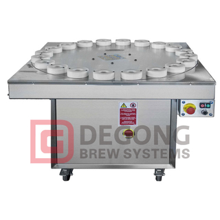 Полуавтоматическая машина для ополаскивания стерильным воздухом с 10-20 головками (до 1200 бутылок в час) Предоставляет различные модели